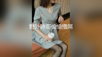 村长探花约了个牛仔短裤黑衣妹子，近距离特写口交掰穴猛操